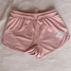 Alphalete varsity short 3.25”